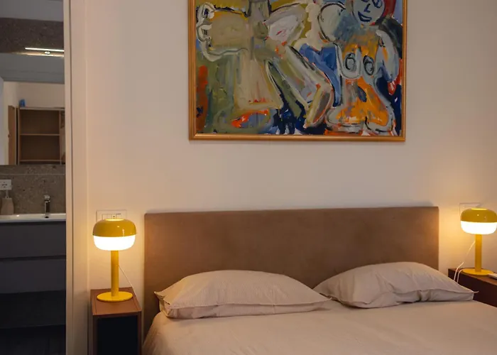 Vikos Lodge Bologna
